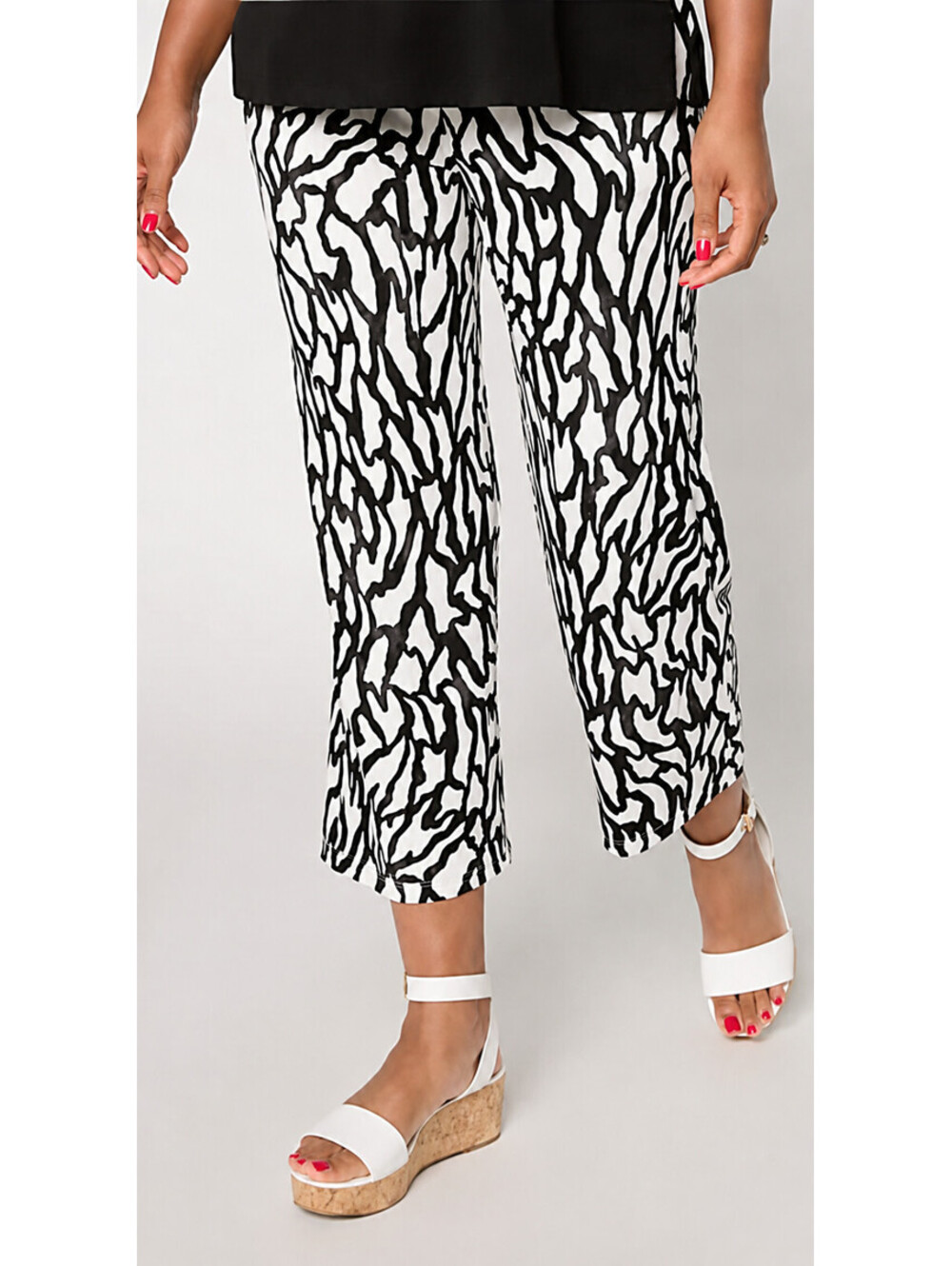 Susan Graver Regular Liquid Knit Print Crop Pants Black, Large